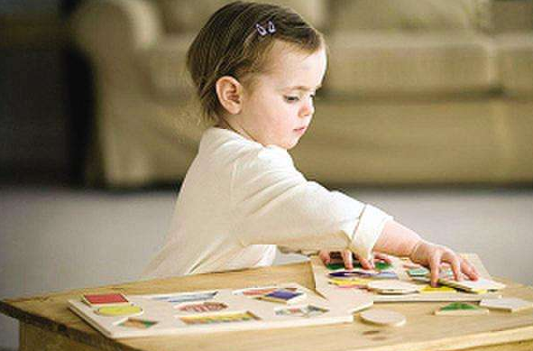 怎样培养宝宝专注力(培养宝宝专注力的技巧)