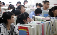 数学初二不及格如何学(高效提升：中考数学突破，激发孩子学习信心的绝妙方法！)