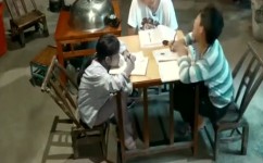 怎么样教小孩学数学作业(数学老师揭秘：崩溃时刻的解决法宝，四招助孩子事半功倍！)