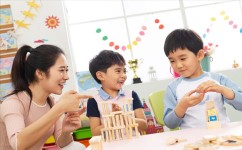 幼小衔接要去哪里上(揭秘择校：私立 vs. 公立小学，家长必看！)