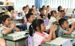 幼小衔接如何培养常规(独家秘籍！学前班老师的四招神奇排队法，让孩子乖乖听话不闹腾！)