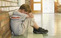 孩子胆小不自信怎么办(建立自信心的方法)