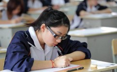 怎样明确作文的中心思想(明确作文中心思想的方法)